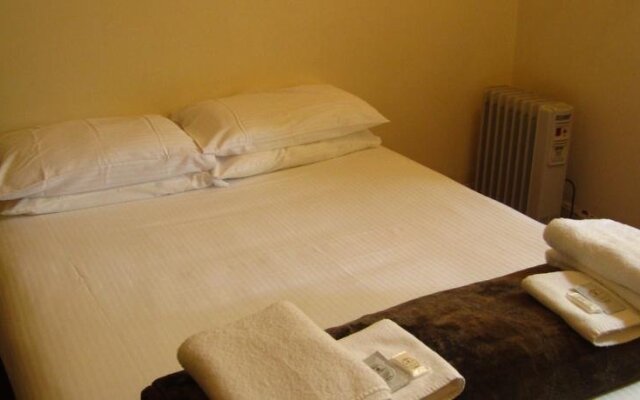 The Cecil Guesthouse