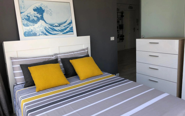 Santa Cruz Luxury Low-Cost Apartment with Terrace & Views