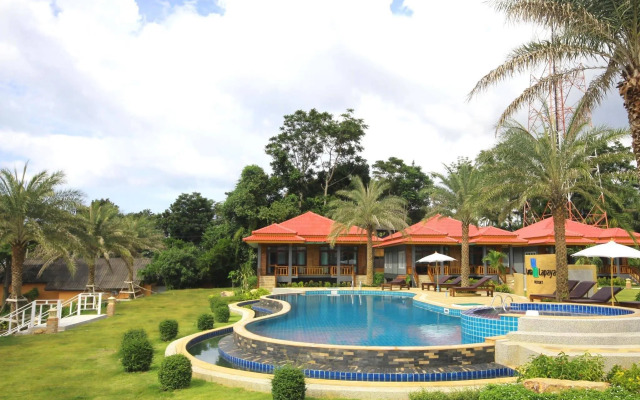 Lanta Lapaya Resort