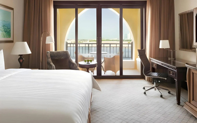 Shangri-La Hotel Apartments Qaryat Al Beri