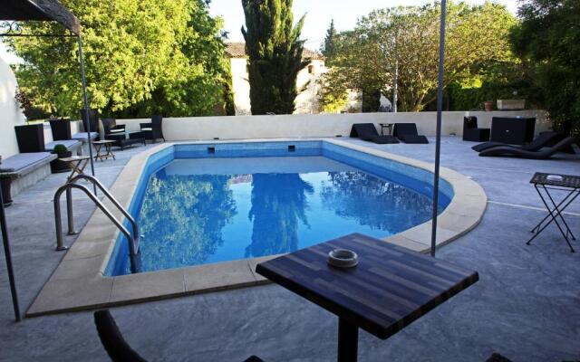 Auberge de Tavel