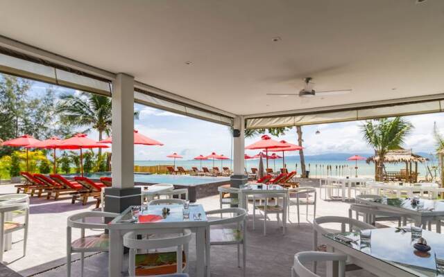 La Plage Resort & Beach Club