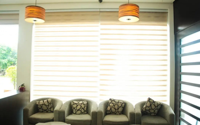 Casablanca Suites Near Airport