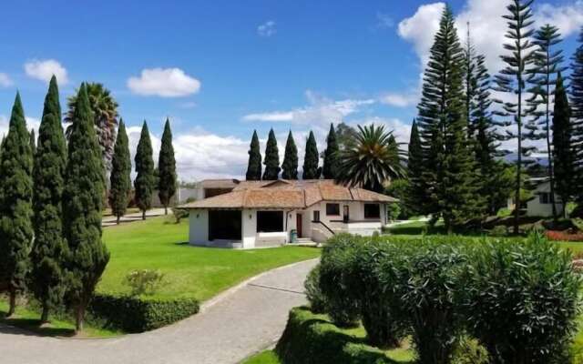 Quito Airport Suites