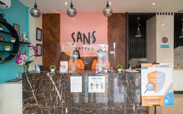 Sans Hotel Kupang Indah Surabaya