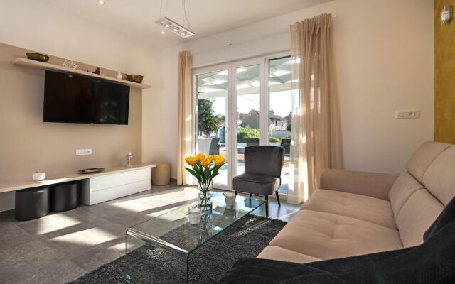 Beautiful Home in Barban With Outdoor Swimming Pool, Wifi and 2 Bedrooms