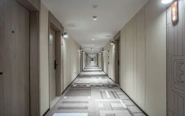Homeinn Selected Hotel (Yangzhou Grand Canal Museum Lianyun Road)