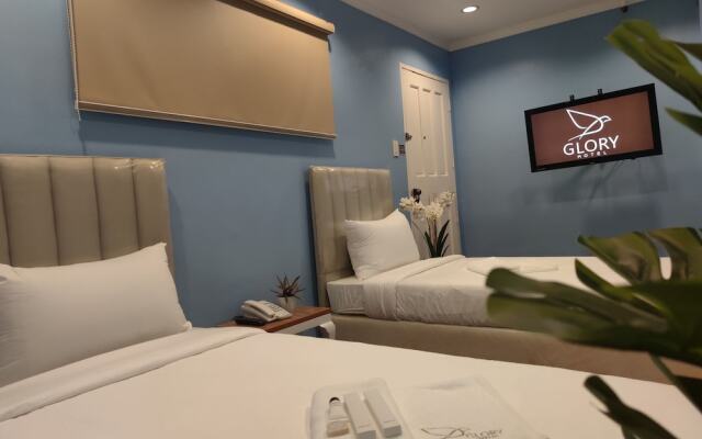 Glory Hotel Cubao