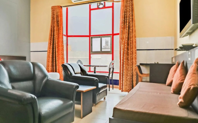 Shanthi Royal by OYO Rooms