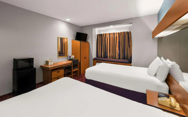 Econo Lodge Inn & Suites Mesquite - Dallas East