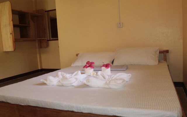 Pesangan Surfcamp Hotel