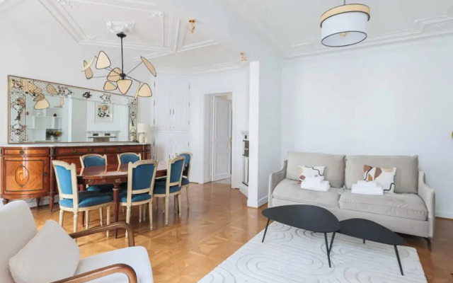 Elegant Apartment for 4 People