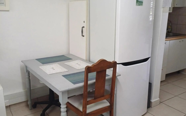 Santini Lace Self Catering Unit