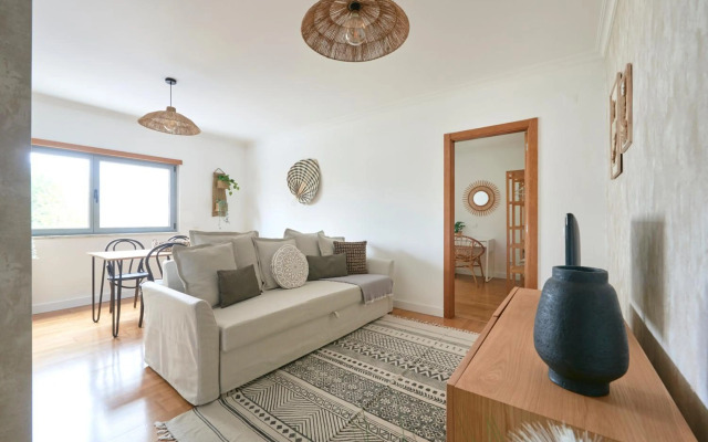 Apartment with Private Terrace & Car Garage