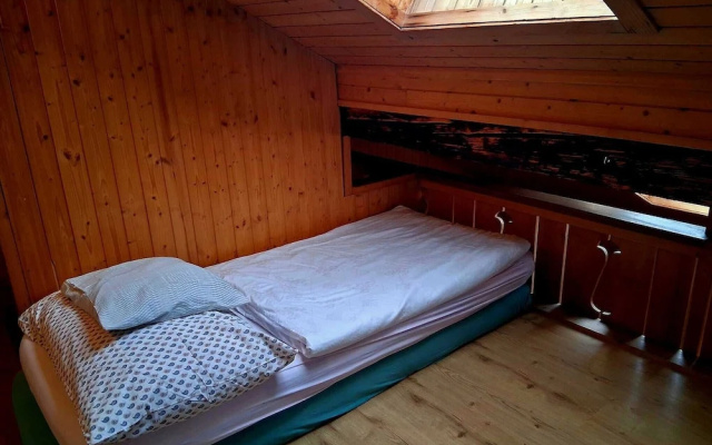 Lake View Chalet , Därligen – Guest Rooms – Darligen