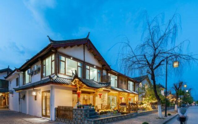 Lijiang Yijing Inn