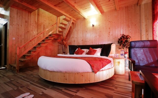 The Moniker Resort And Spa