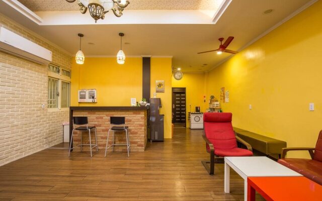 N. Castle Hotel