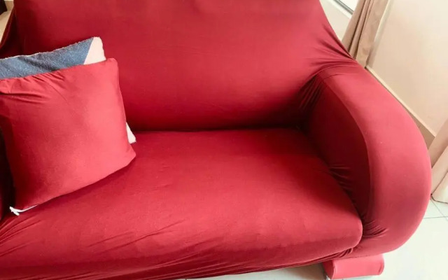 Couple Red Relaxing Gateway Holiday 10