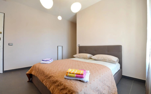 One bedroom appartement with furnished balcony and wifi at Vercelli