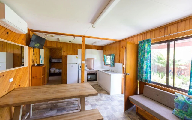 Wonboyn Cabins & Caravan Park