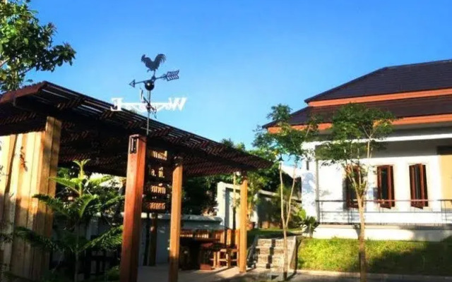 Tang House Bed and Breakfast