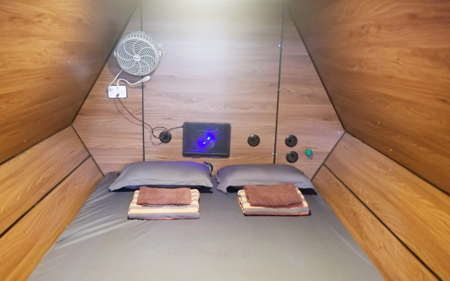 Codo Bee Capsule Garden - Hostel