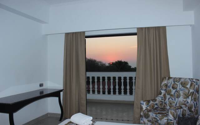 Silver sands serenity