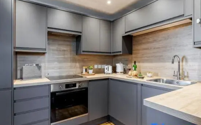 Wholesome Family 3-Bed, 2-Bath Apt; Free Gym & PKG
