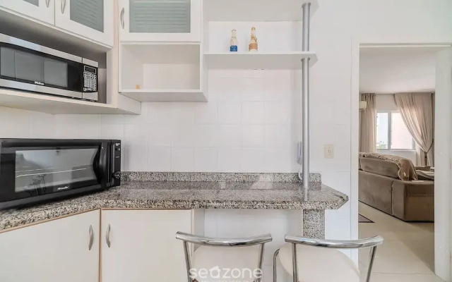 3 Bedroom apt 300m fr the Central Beach BC Idn0402
