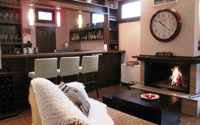 Arktos Suites