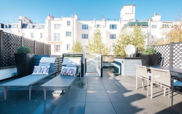 Luxury Home with 3 Bed 2 Bath in London