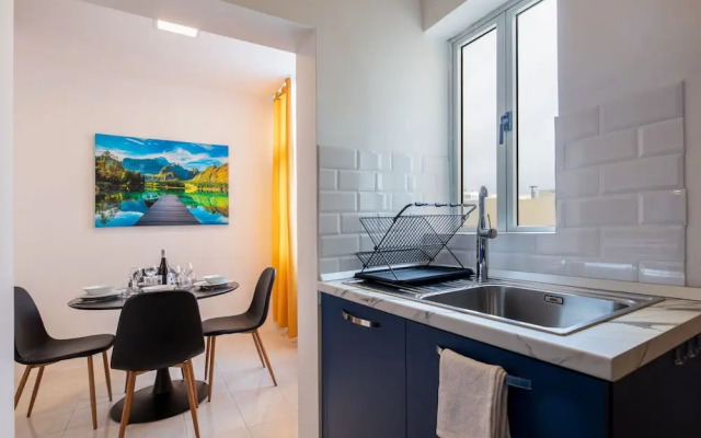 Chic 1BR Retreat in St Julian's