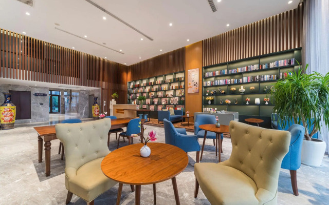 GEM Hotel Luoyang Longmen High Speed Railway Station Univerisity Town