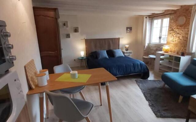STUDIO - 30 m2 - Centre ville de Bourg en Bresse