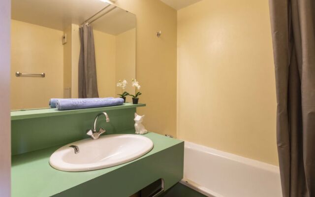 La Roche Blanche 24365