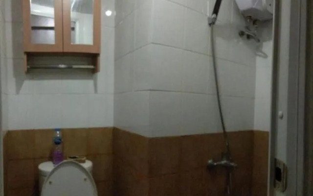 Apartment Green Pramuka by Vincent