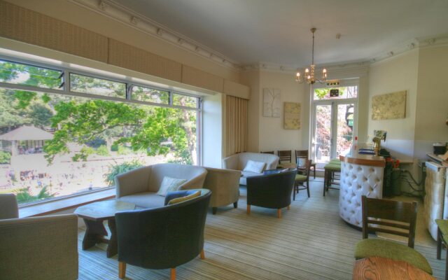 Arlington Hotel