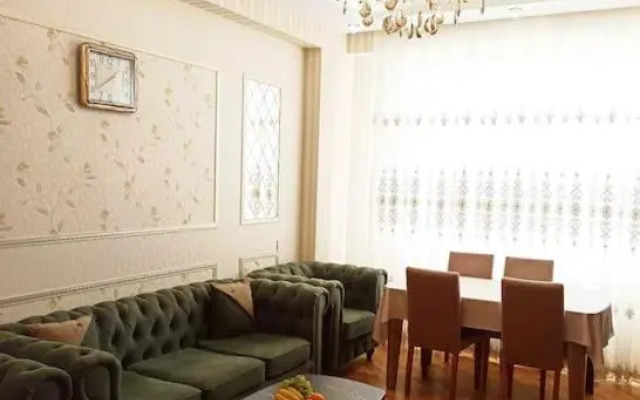 Премиум квартира возле метро