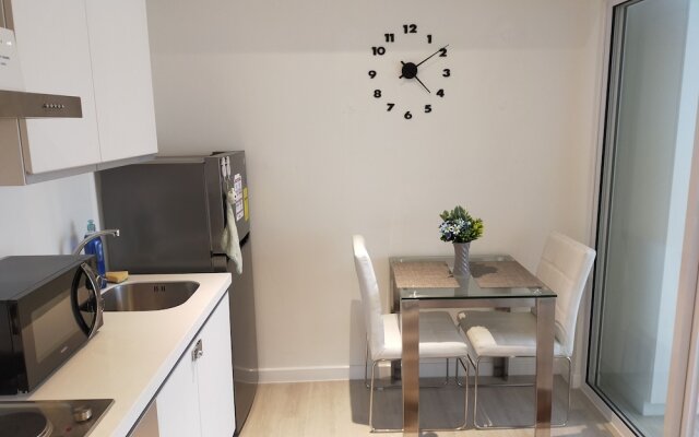 Condo at Azure by Metro Booking BNB