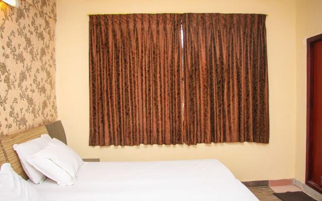 Hotel De Santosh Residency