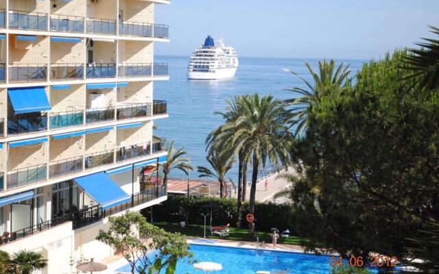 Skol 727 Lovely 2 Bedroom Duplex in Marbella Center