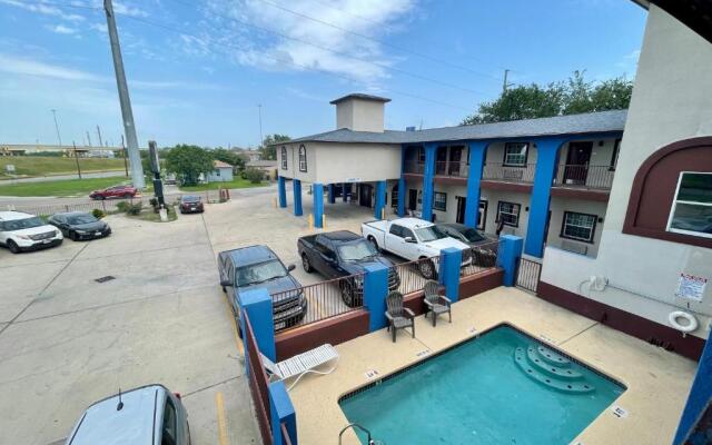 Airport inn & suites