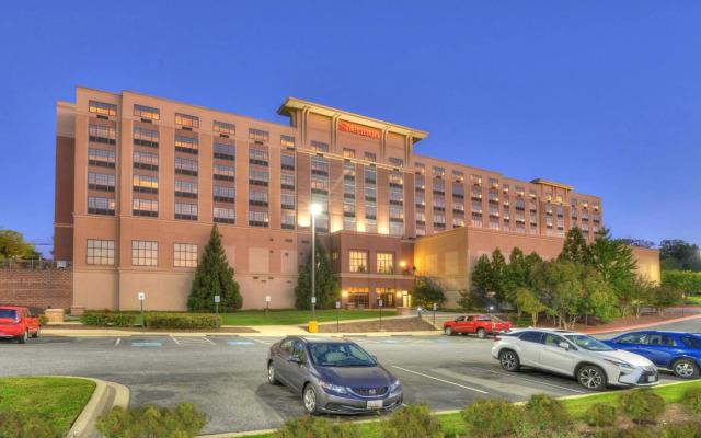 Sheraton Baltimore Washington Airport Hotel - BWI