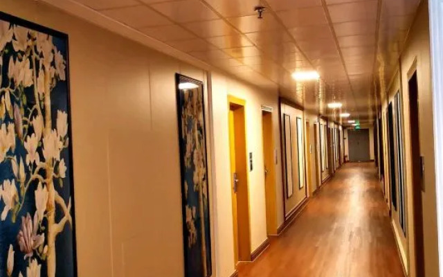 China Travel Service (Taishan) Hotel
