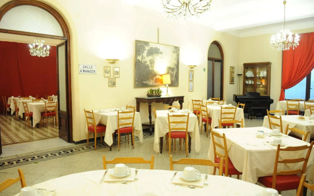 Royal Victoria Hotel