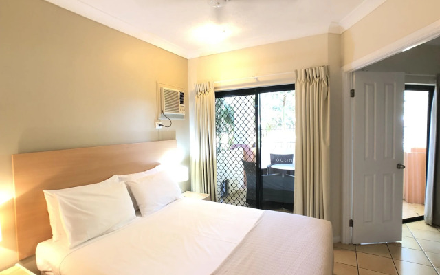 City Plaza Apartments