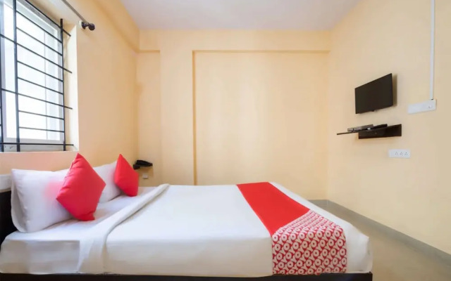 OYO 23427 Ashrey Comforts