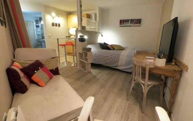 Studio rez-de-chaussée, à Lesquin/Lille aéroport