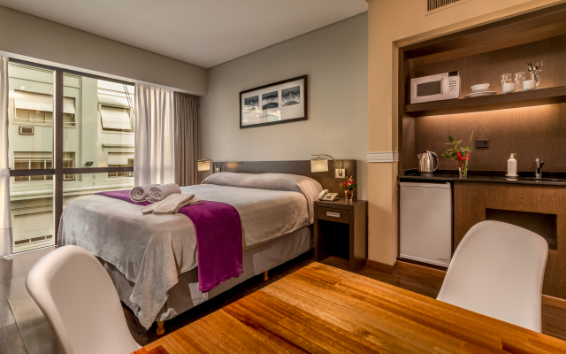 Up Viamonte Hotel